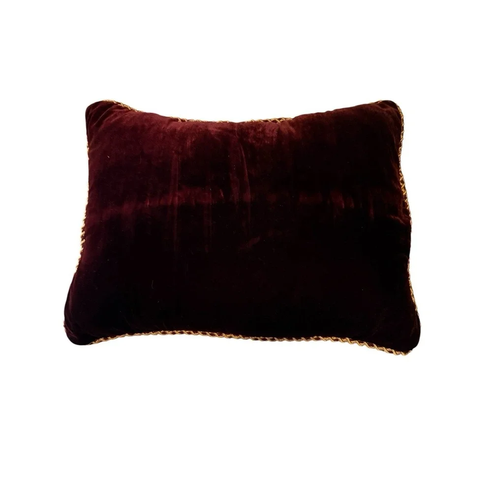Unkown vintage damask